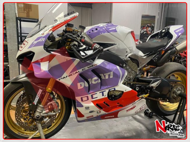 Kit Carena Vetroresina WP24 – Ducati Panigale V4/V4R/S 2022/2024 – Grafica Pramac Personalizzata