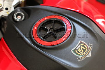 Multi-brand 4-hole fuel cap