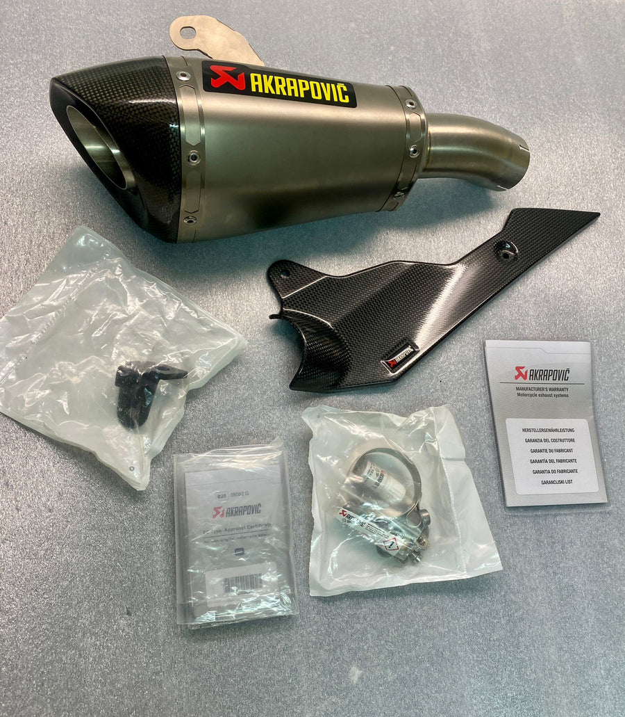 Terminale di Scarico Akrapovic - Suzuki GSX-S1000 / 1000 GT / 950 (2015–2020)