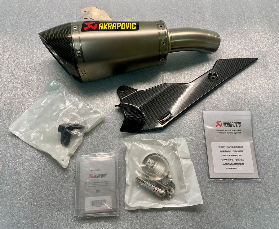 Terminale di Scarico Akrapovic - Suzuki GSX-S1000 / 1000 GT / 950 (2015–2020)
