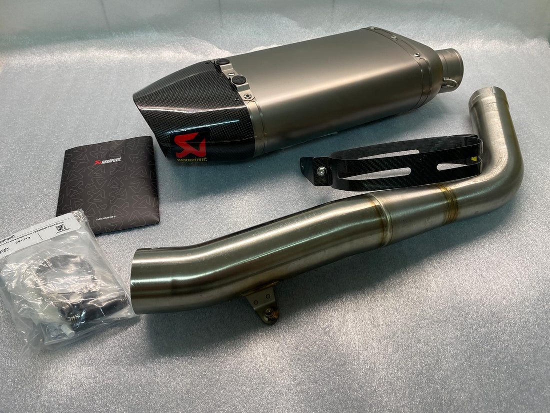 Terminale di Scarico Akrapovic Slip-On Honda CBR 600 RR 2013/2025 - Omologato